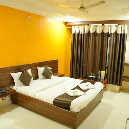 Hotel Sachidanand Shirdi Eksteriør bilde