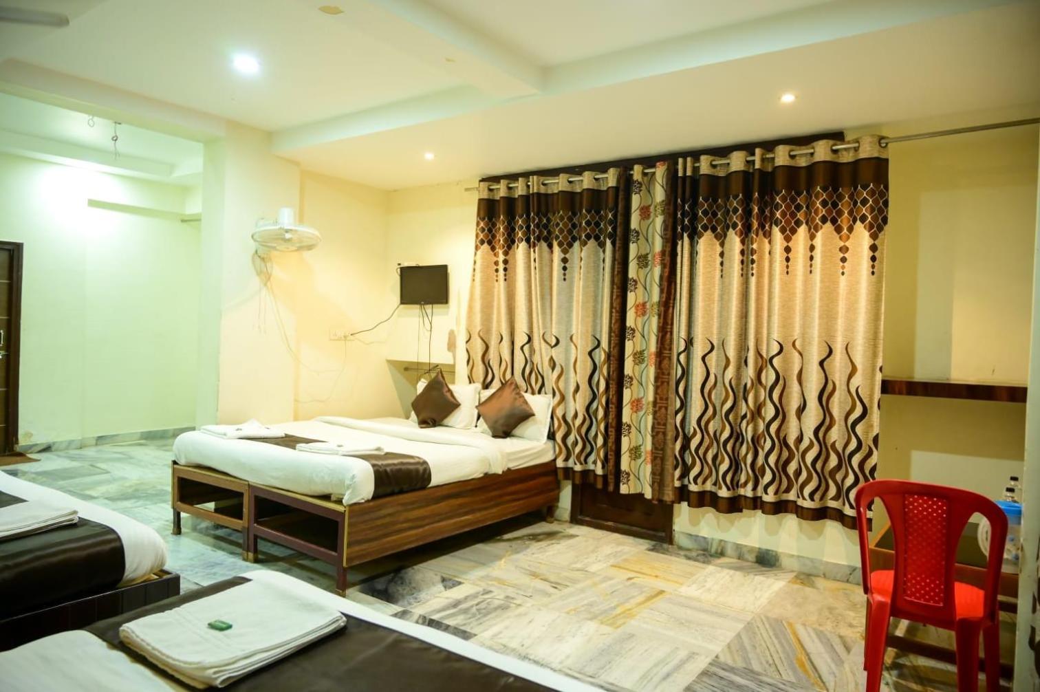 Hotel Sachidanand Shirdi Eksteriør bilde