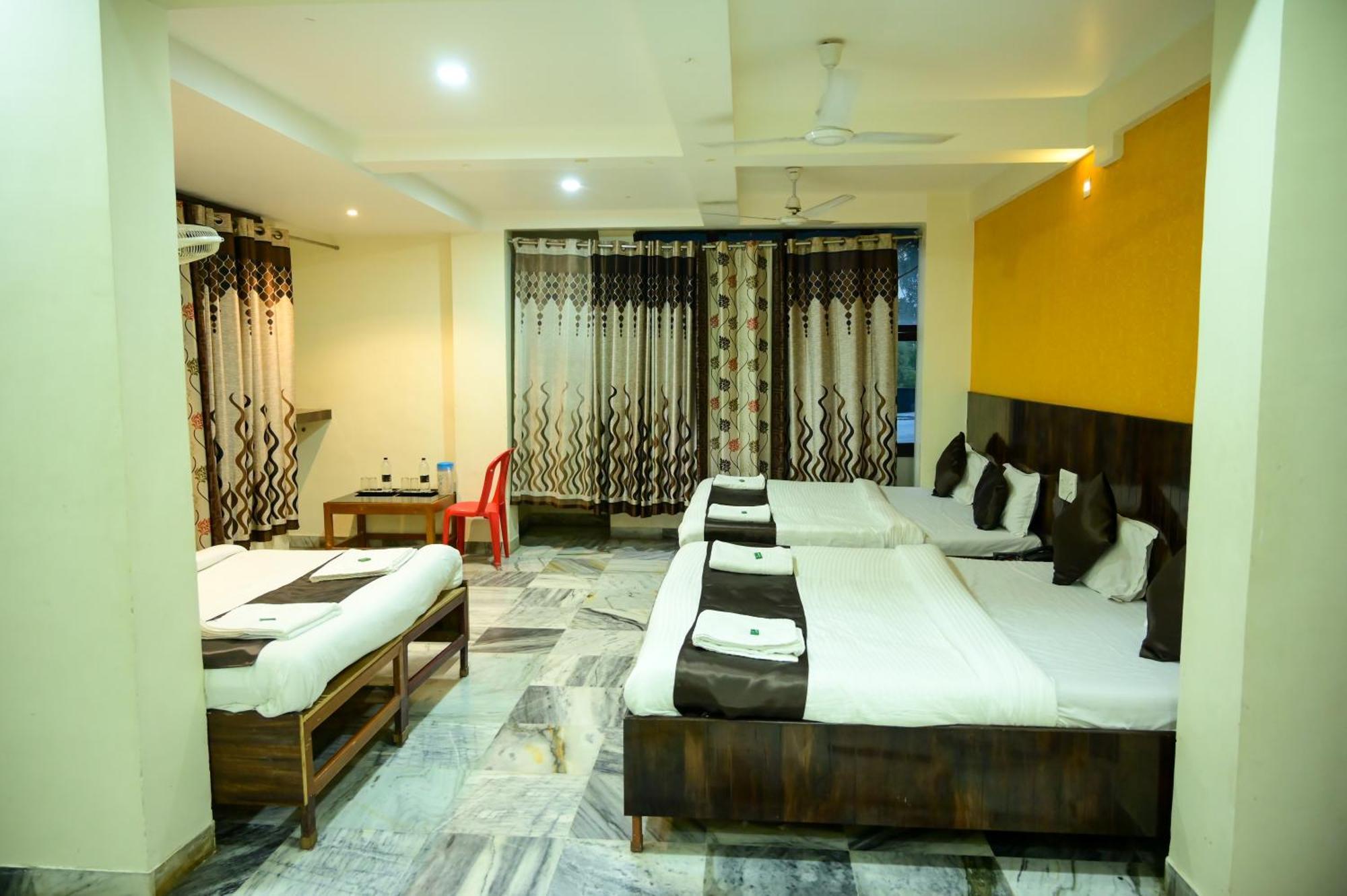 Hotel Sachidanand Shirdi Eksteriør bilde