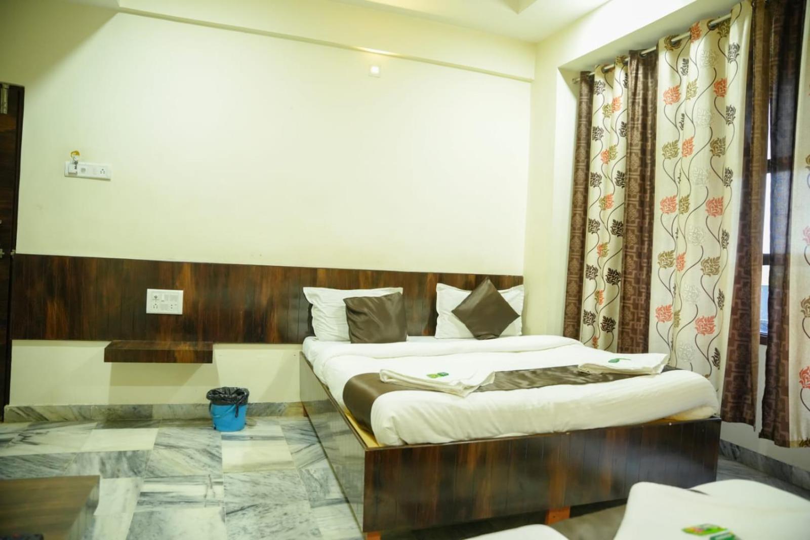 Hotel Sachidanand Shirdi Eksteriør bilde