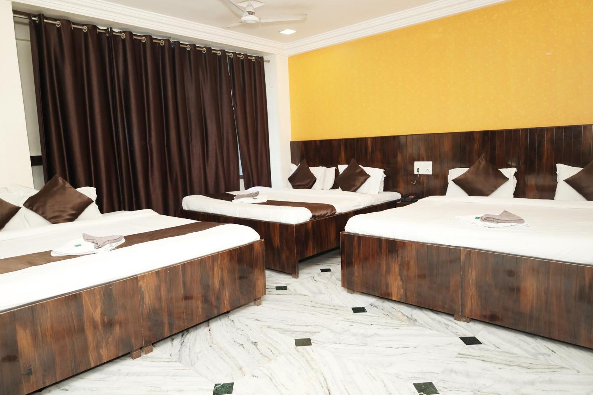 Hotel Sachidanand Shirdi Eksteriør bilde