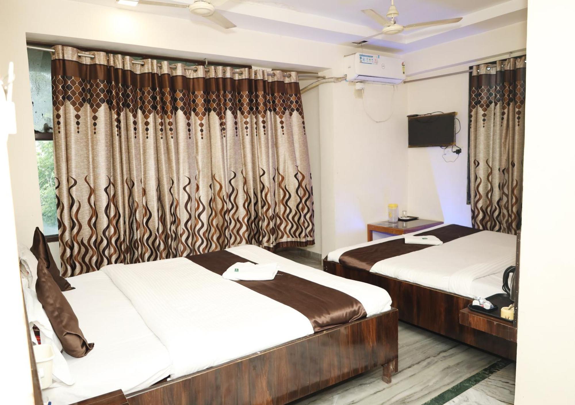 Hotel Sachidanand Shirdi Eksteriør bilde